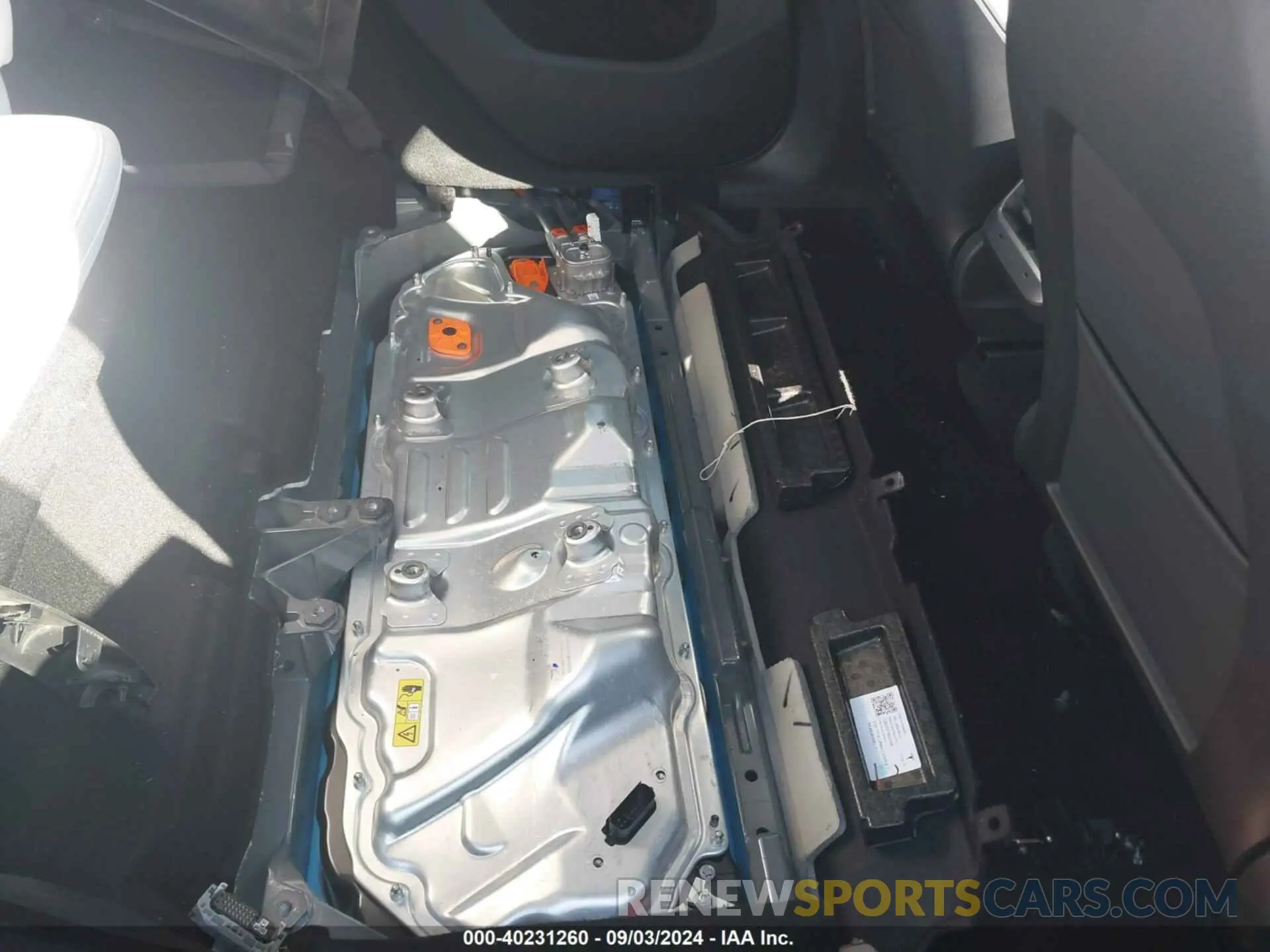 19 Photograph of a damaged car 7SAYGDEE1RA221888 TESLA MODEL Y 2024