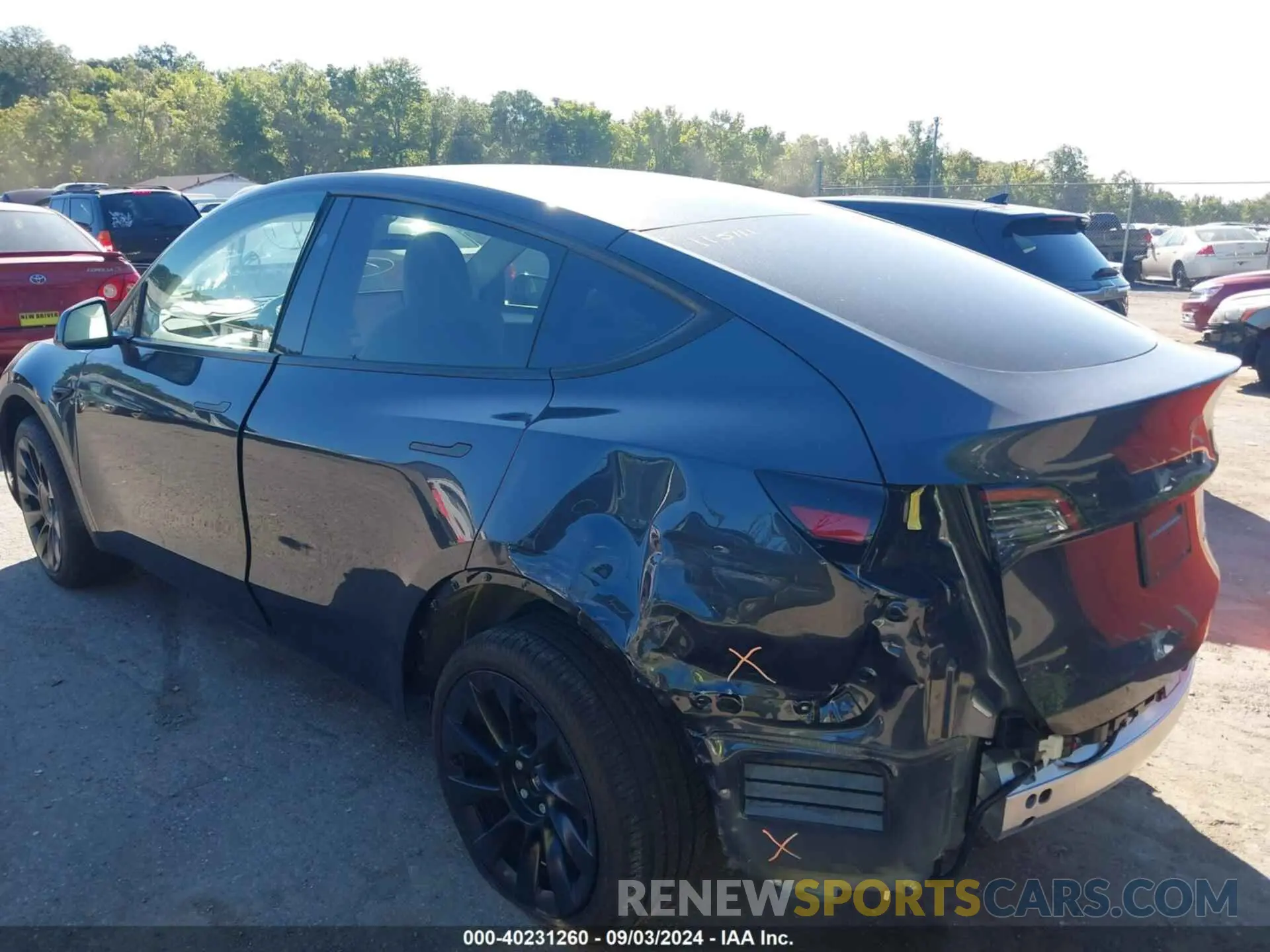 3 Photograph of a damaged car 7SAYGDEE1RA221888 TESLA MODEL Y 2024