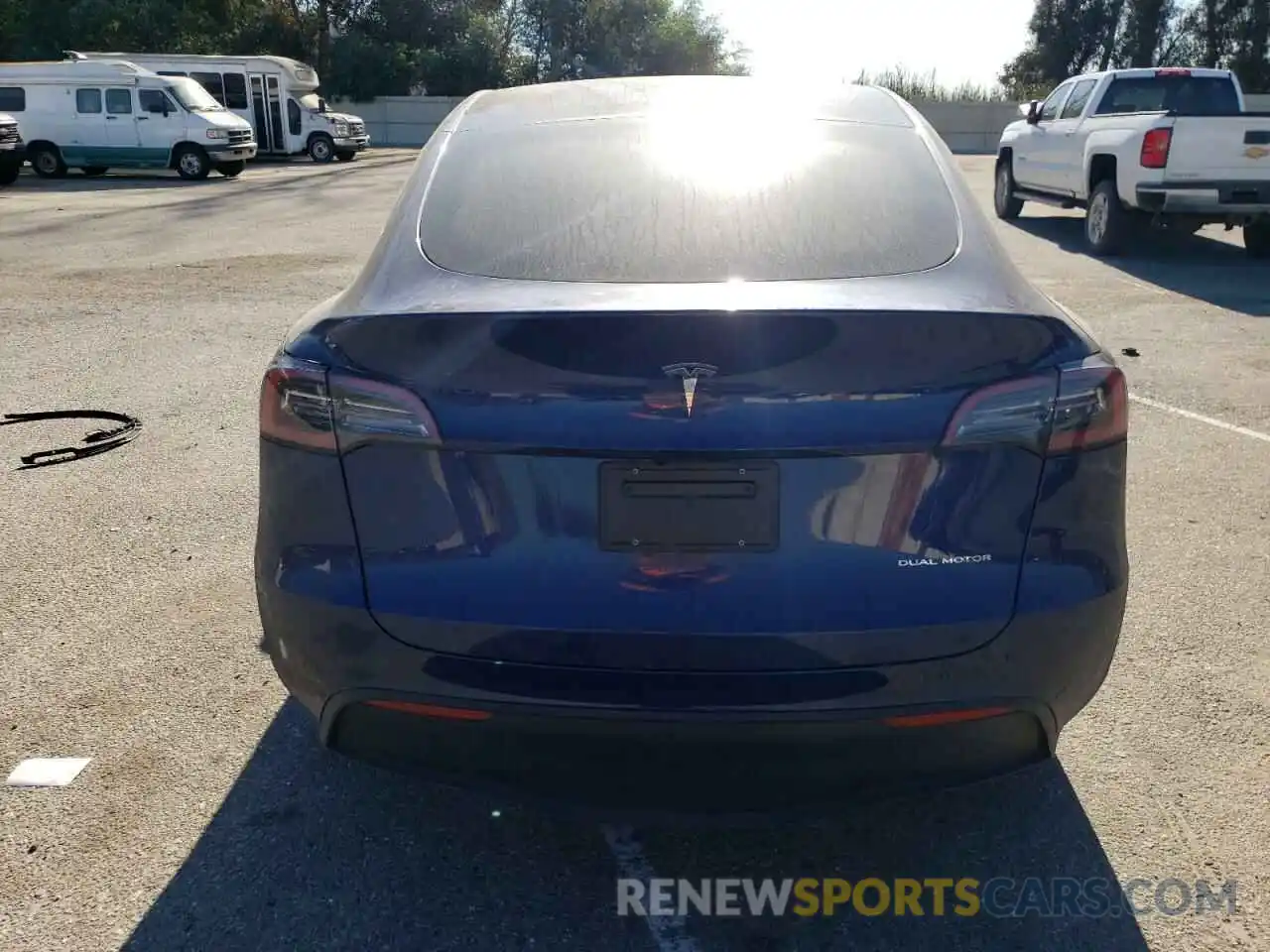 6 Photograph of a damaged car 7SAYGDEE1RA224449 TESLA MODEL Y 2024