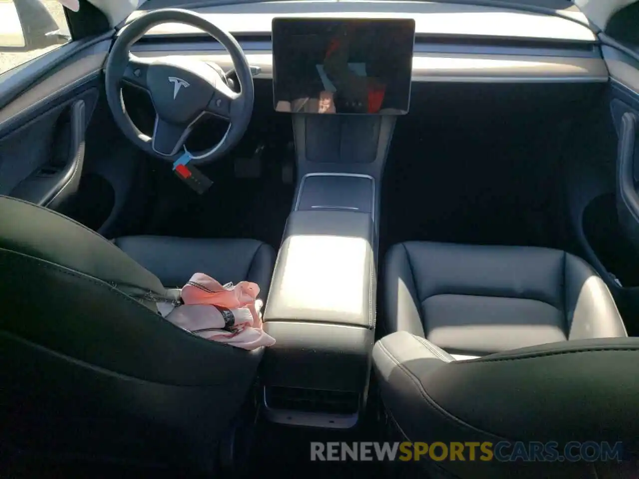 8 Photograph of a damaged car 7SAYGDEE1RA224449 TESLA MODEL Y 2024