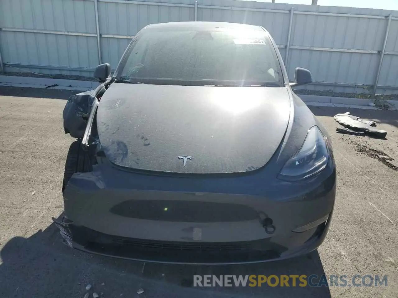5 Photograph of a damaged car 7SAYGDEE1RA241977 TESLA MODEL Y 2024