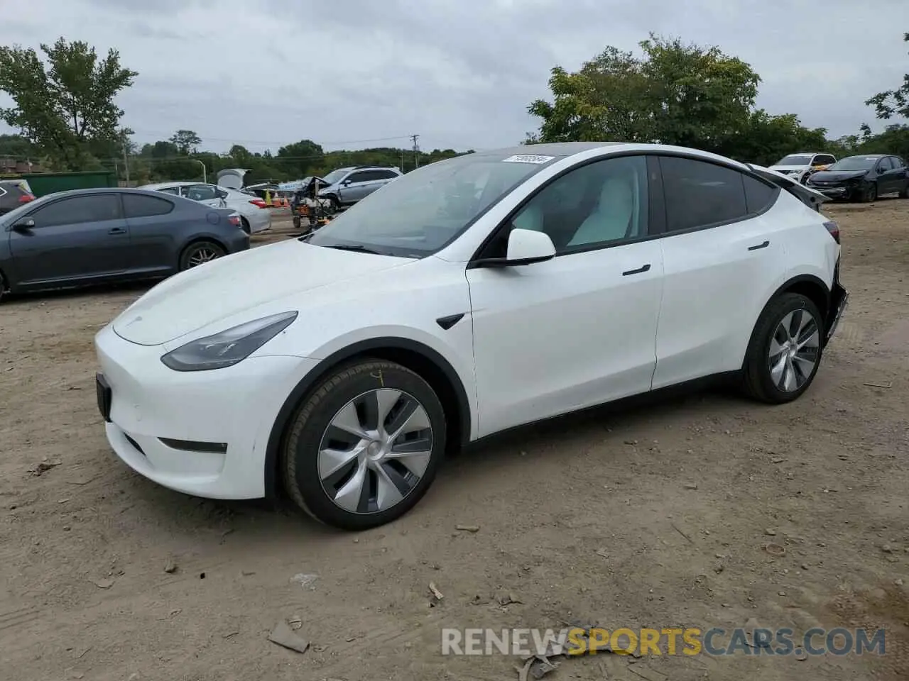 1 Photograph of a damaged car 7SAYGDEE1RA260755 TESLA MODEL Y 2024