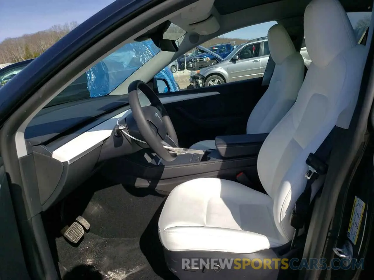 7 Photograph of a damaged car 7SAYGDEE1RA276065 TESLA MODEL Y 2024