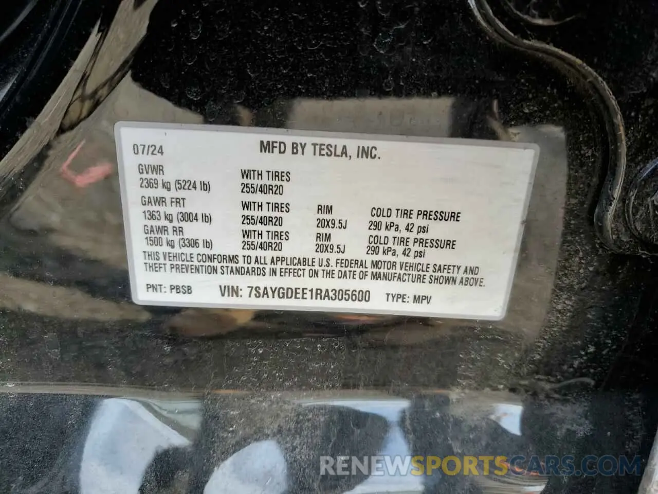 13 Photograph of a damaged car 7SAYGDEE1RA305600 TESLA MODEL Y 2024