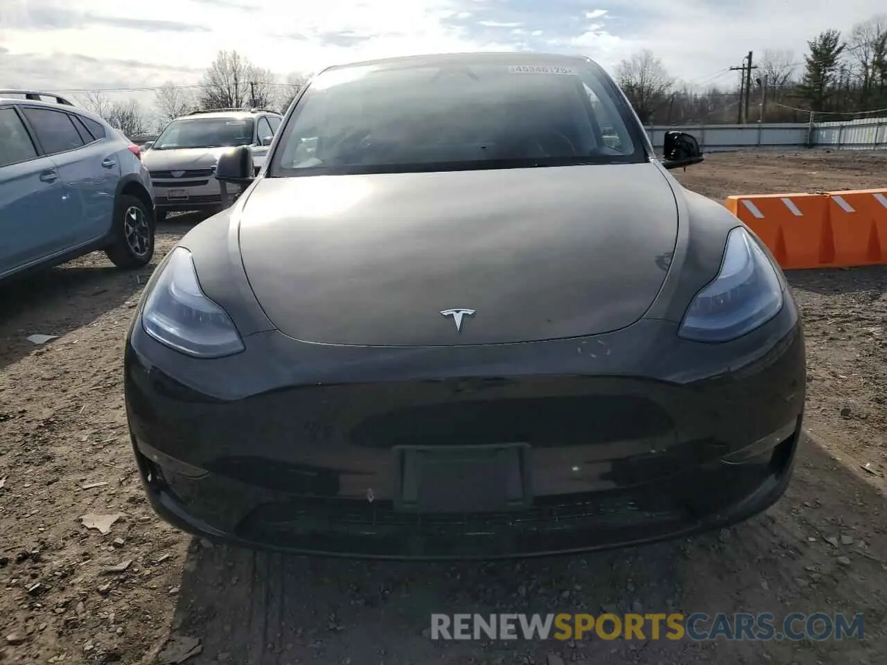 5 Photograph of a damaged car 7SAYGDEE1RA305600 TESLA MODEL Y 2024