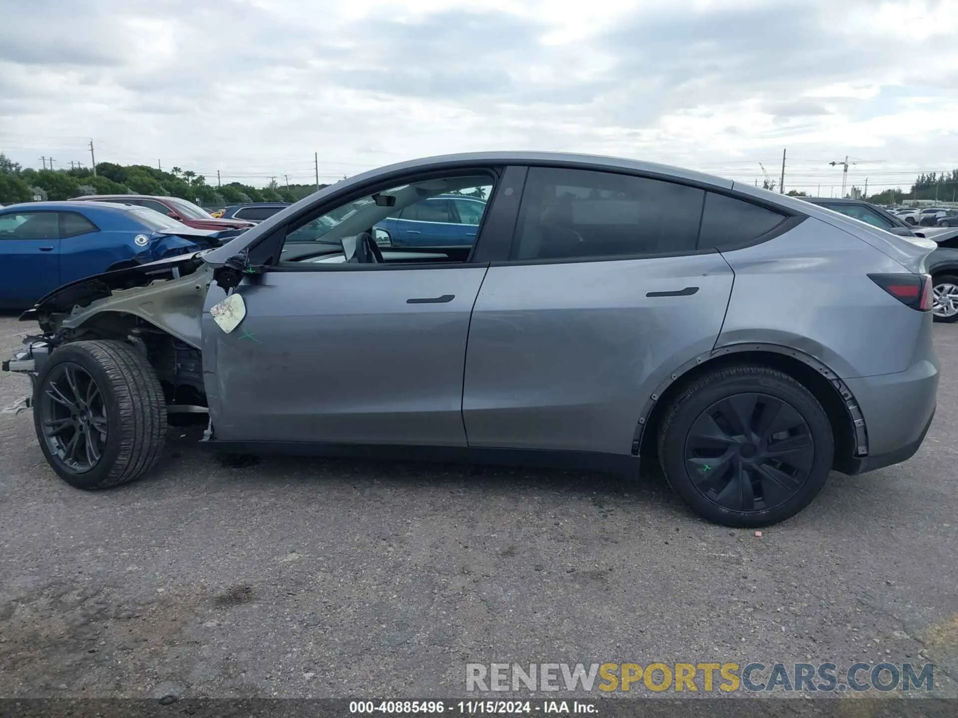 6 Photograph of a damaged car 7SAYGDEE1RA309162 TESLA MODEL Y 2024