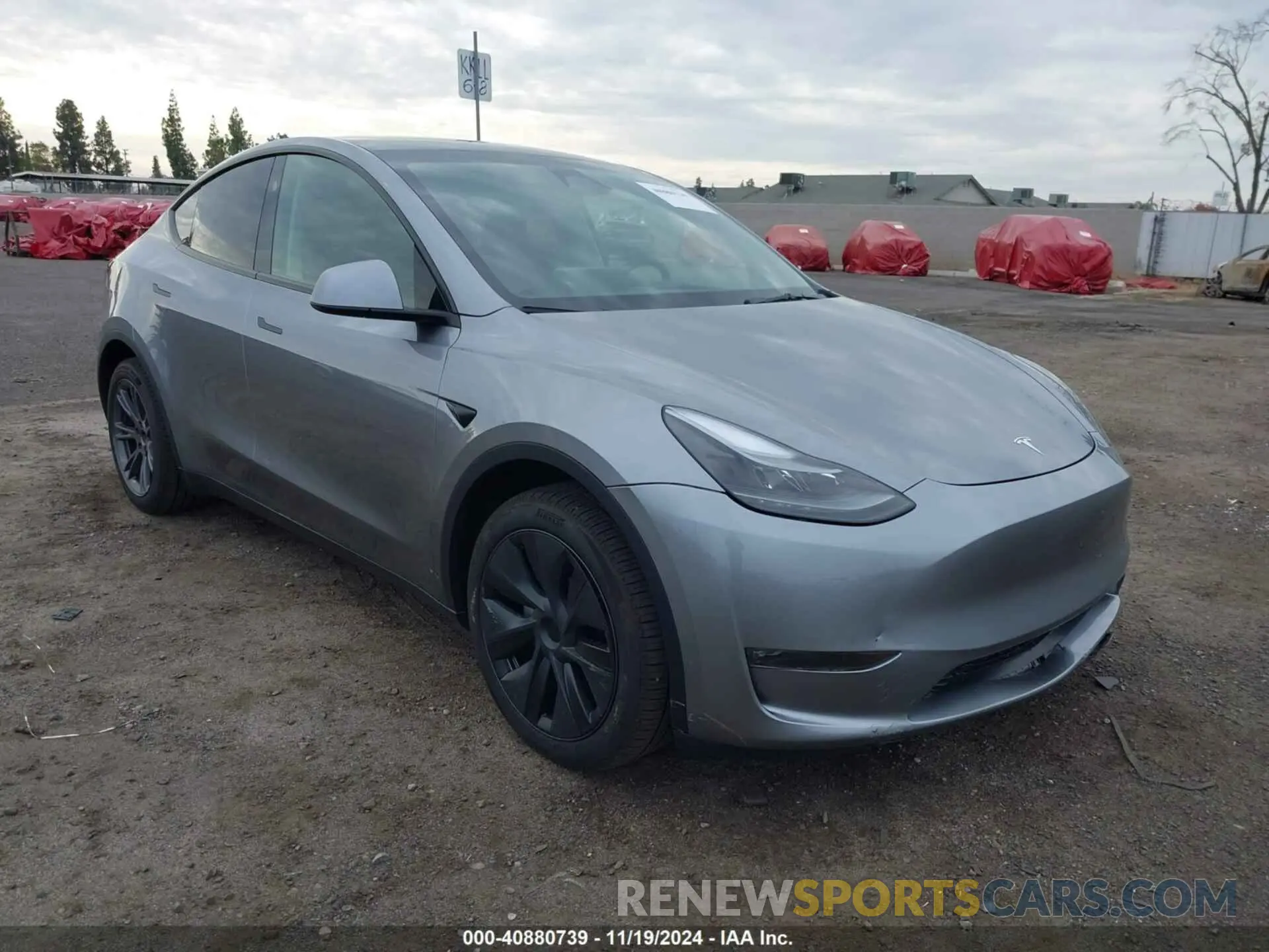 1 Photograph of a damaged car 7SAYGDEE1RA312143 TESLA MODEL Y 2024
