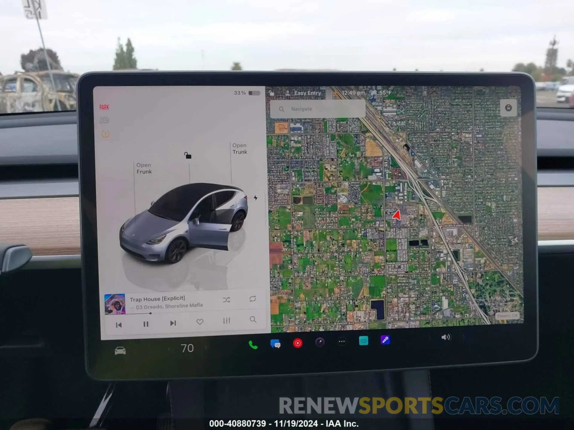 19 Photograph of a damaged car 7SAYGDEE1RA312143 TESLA MODEL Y 2024