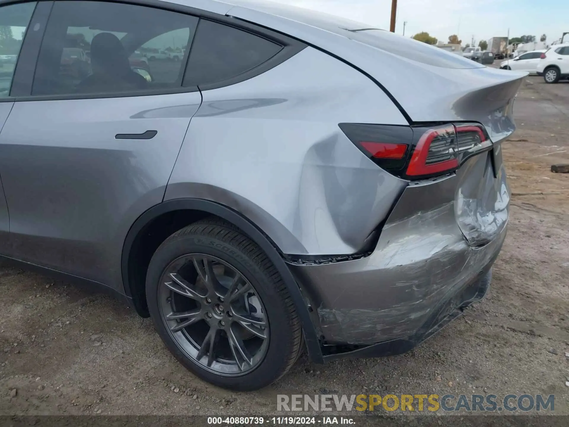 20 Photograph of a damaged car 7SAYGDEE1RA312143 TESLA MODEL Y 2024