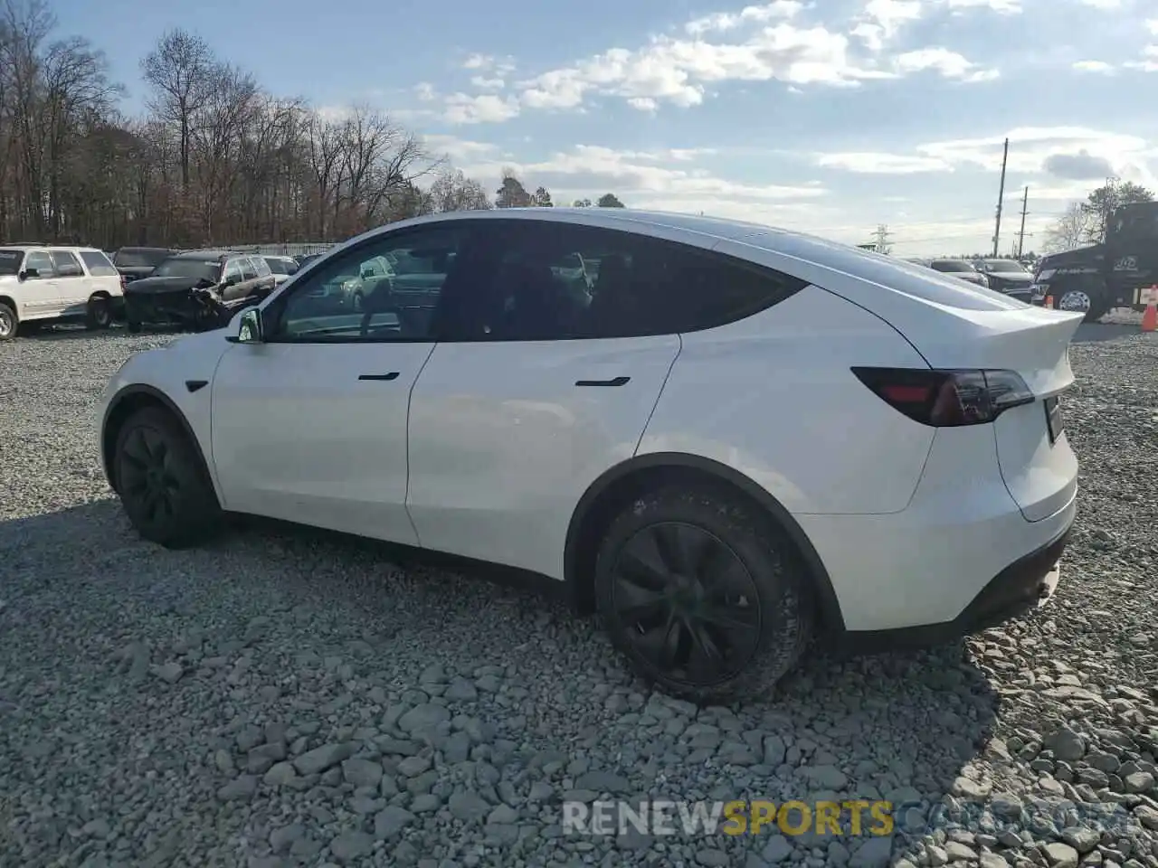 2 Photograph of a damaged car 7SAYGDEE1RA332330 TESLA MODEL Y 2024