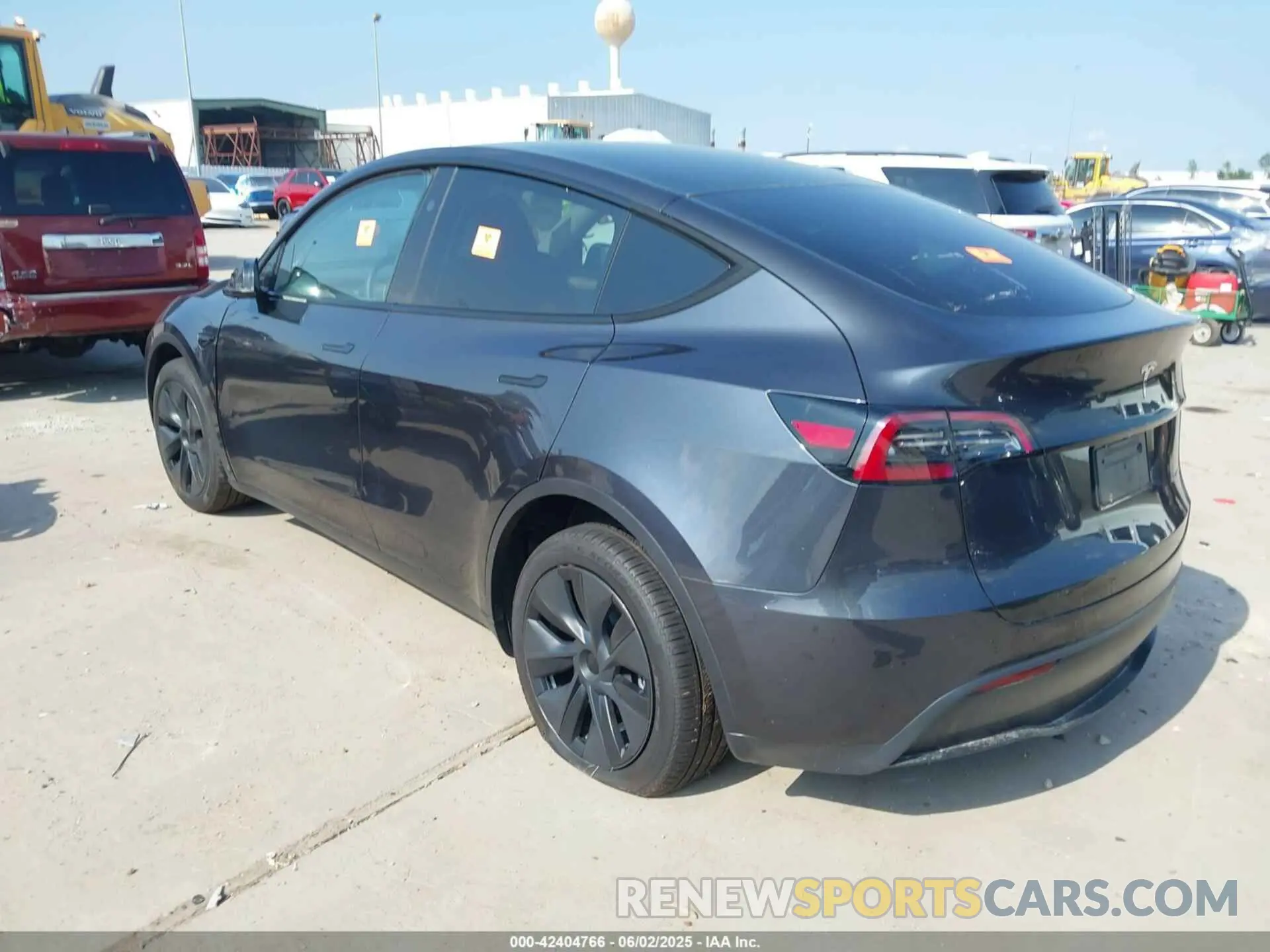 3 Photograph of a damaged car 7SAYGDEE1RA332683 TESLA MODEL Y 2024