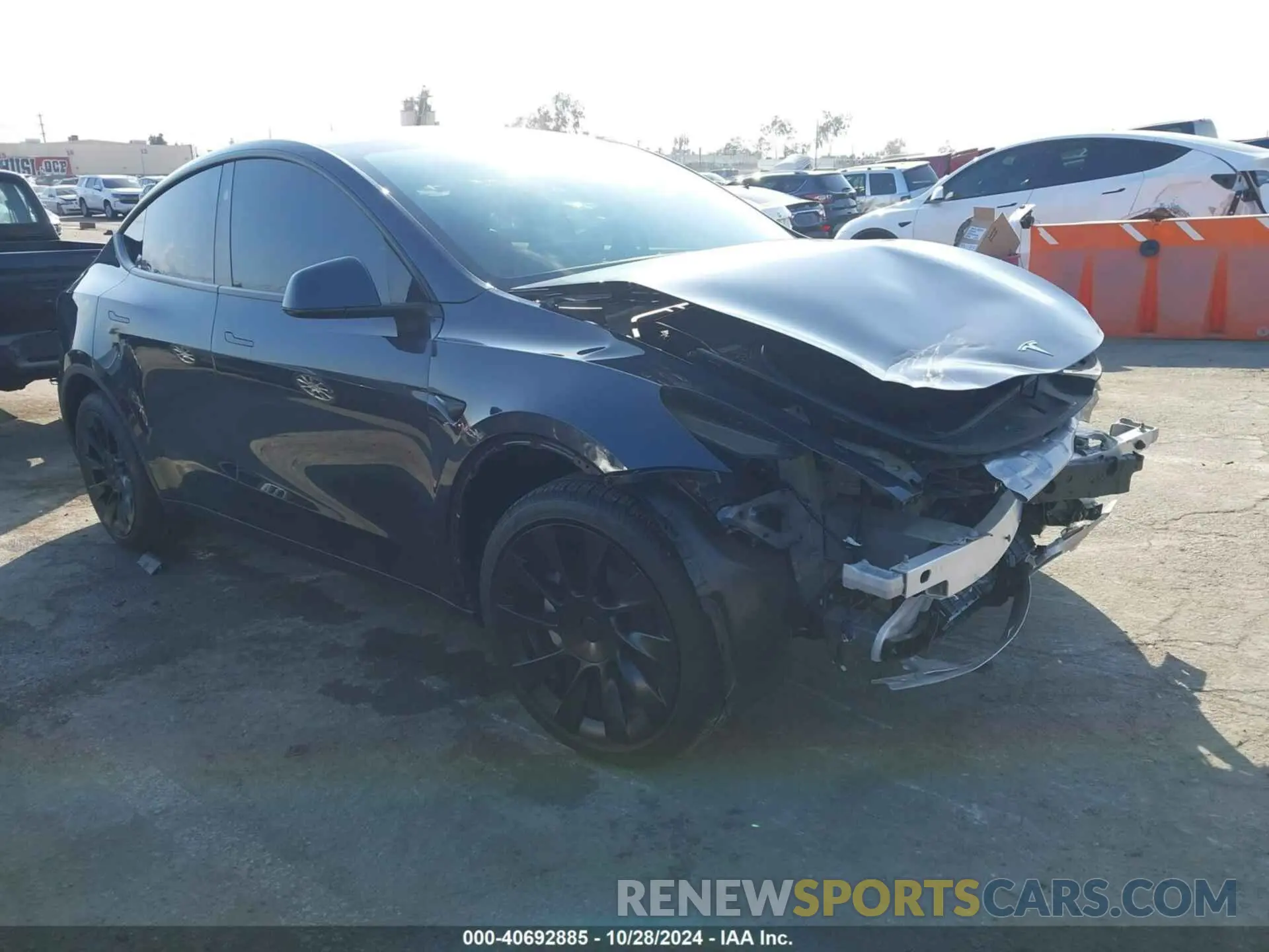 1 Photograph of a damaged car 7SAYGDEE1RF006014 TESLA MODEL Y 2024