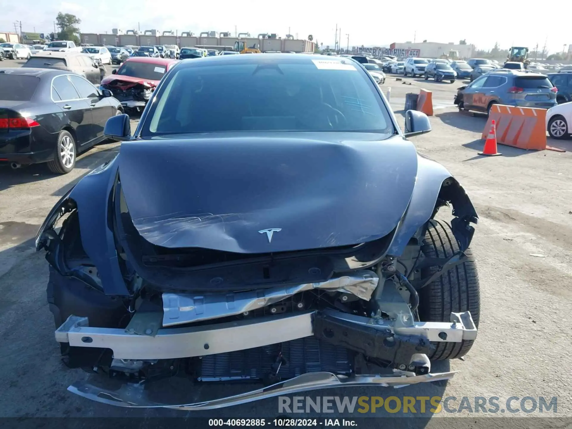 13 Photograph of a damaged car 7SAYGDEE1RF006014 TESLA MODEL Y 2024