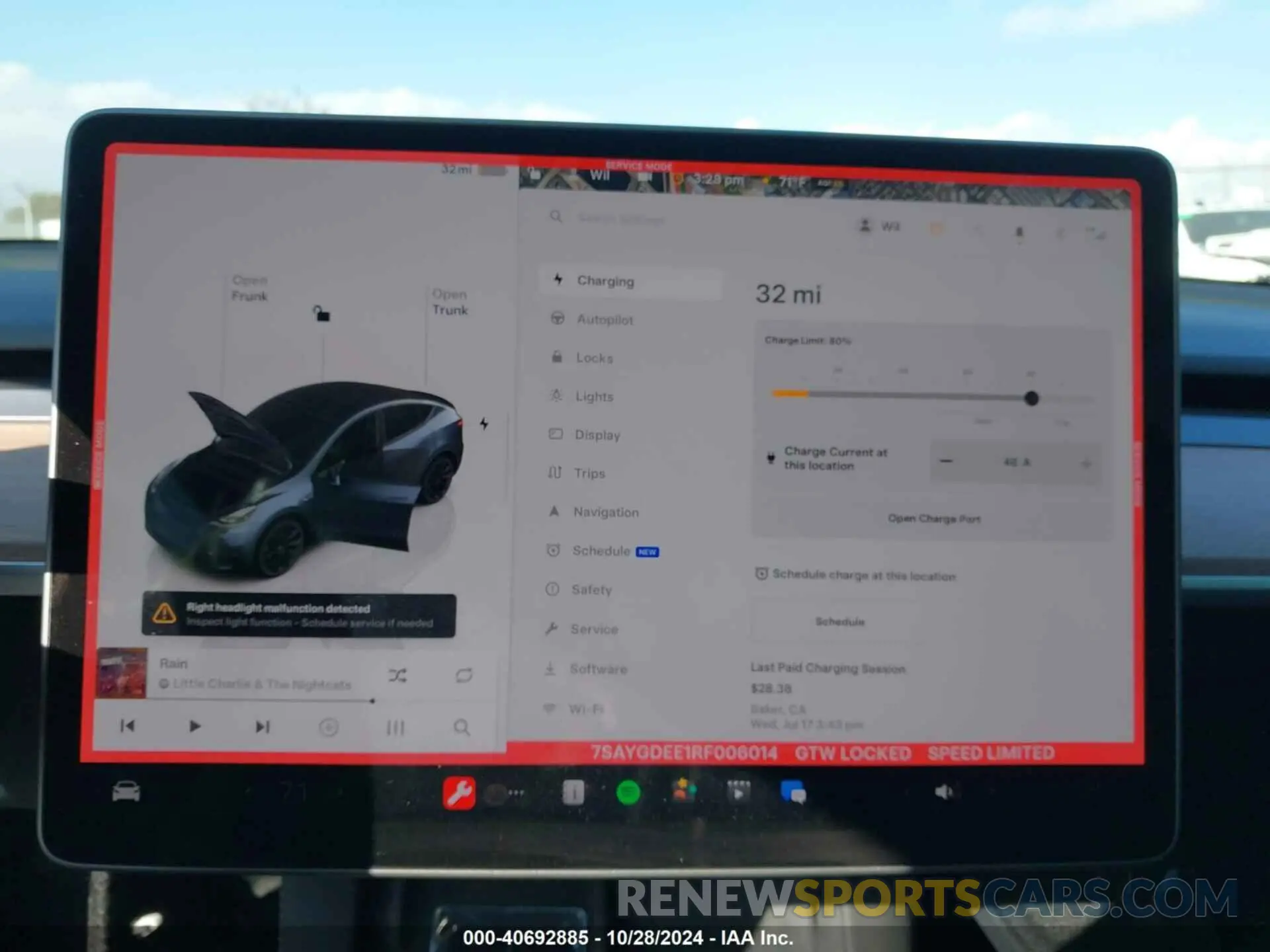 18 Photograph of a damaged car 7SAYGDEE1RF006014 TESLA MODEL Y 2024