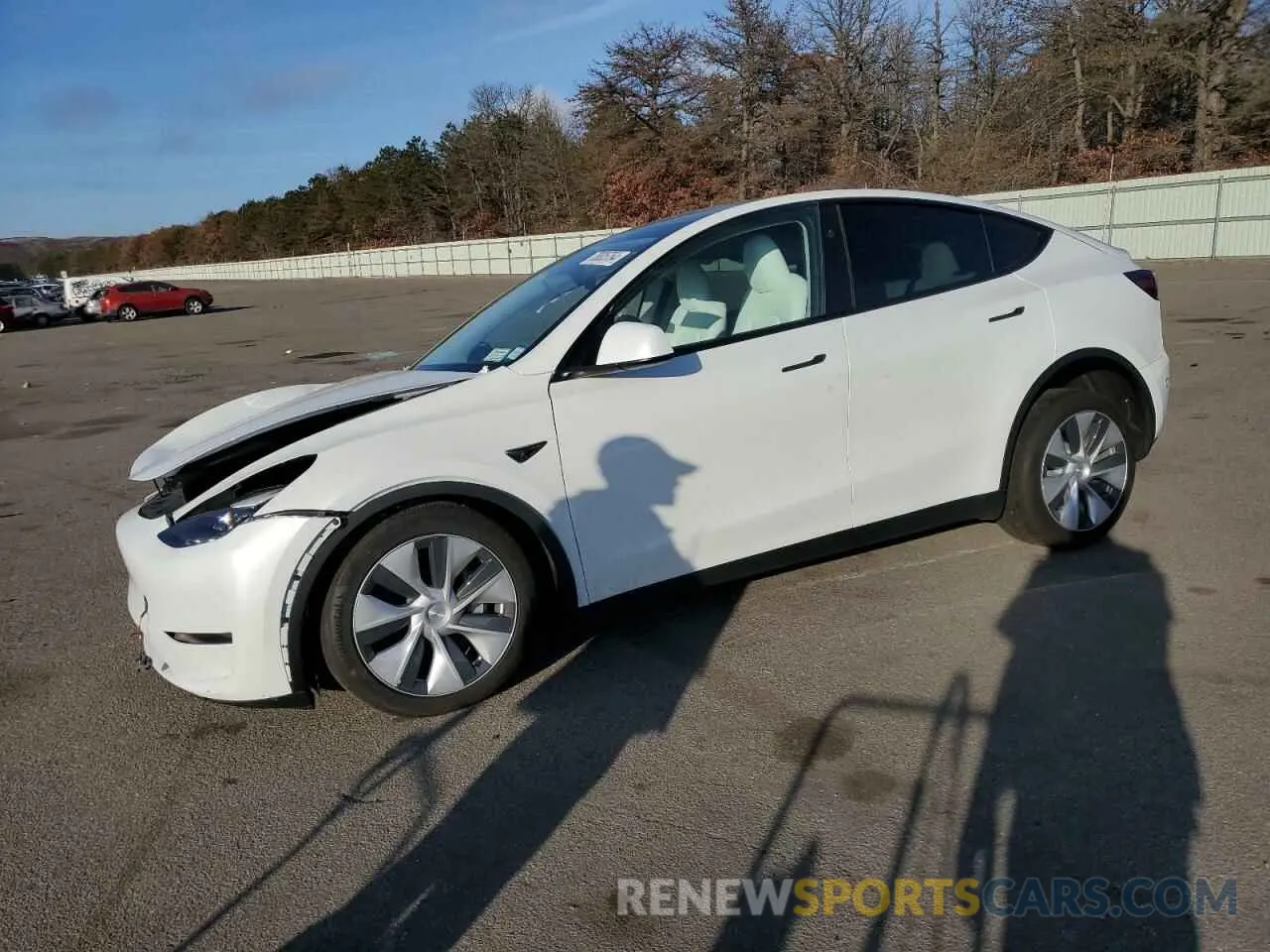 1 Photograph of a damaged car 7SAYGDEE1RF036260 TESLA MODEL Y 2024