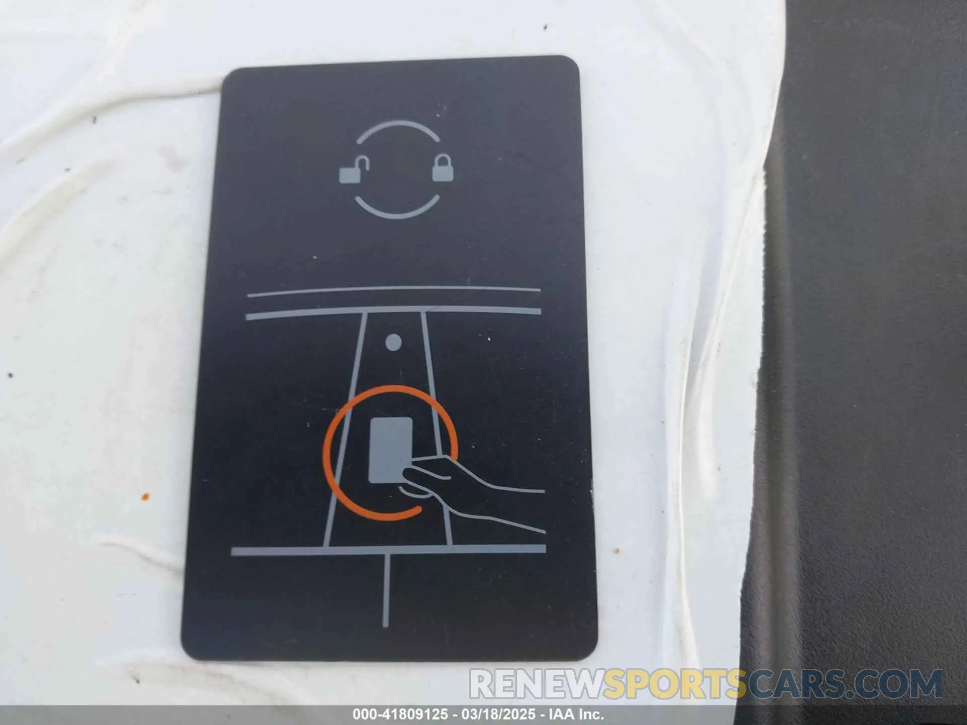 11 Photograph of a damaged car 7SAYGDEE1RF056816 TESLA MODEL Y 2024