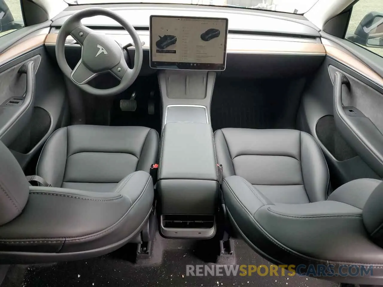 8 Photograph of a damaged car 7SAYGDEE1RF073566 TESLA MODEL Y 2024