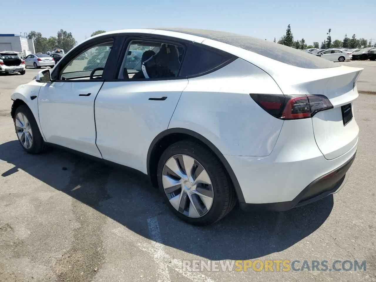 2 Photograph of a damaged car 7SAYGDEE1RF082428 TESLA MODEL Y 2024