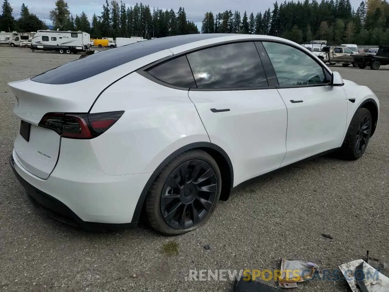 3 Photograph of a damaged car 7SAYGDEE1RF083241 TESLA MODEL Y 2024