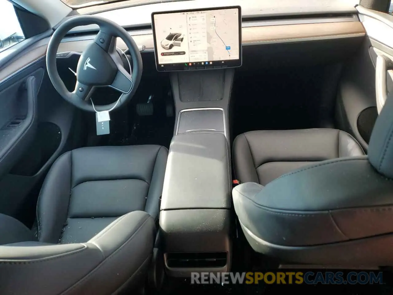 8 Photograph of a damaged car 7SAYGDEE1RF083241 TESLA MODEL Y 2024