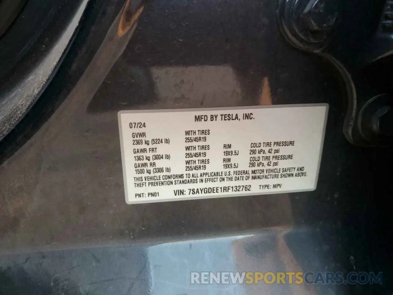 13 Photograph of a damaged car 7SAYGDEE1RF132762 TESLA MODEL Y 2024