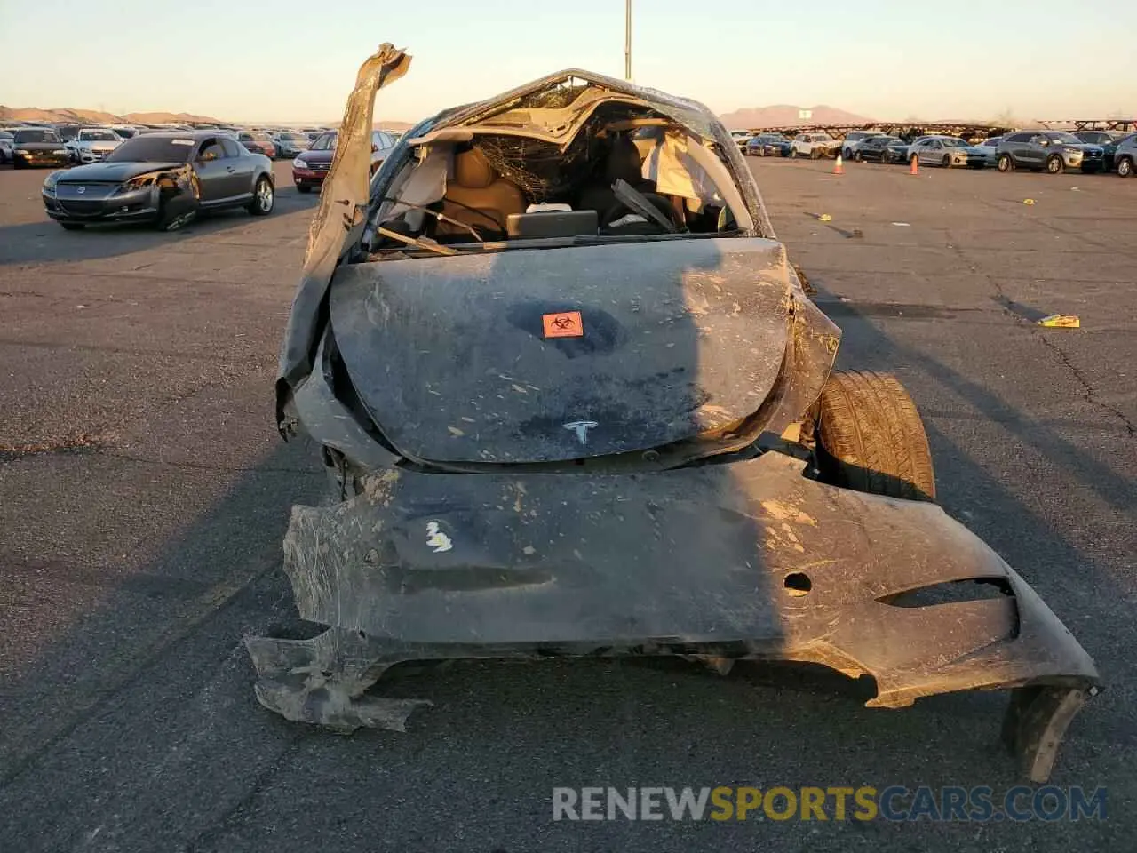 5 Photograph of a damaged car 7SAYGDEE1RF132762 TESLA MODEL Y 2024