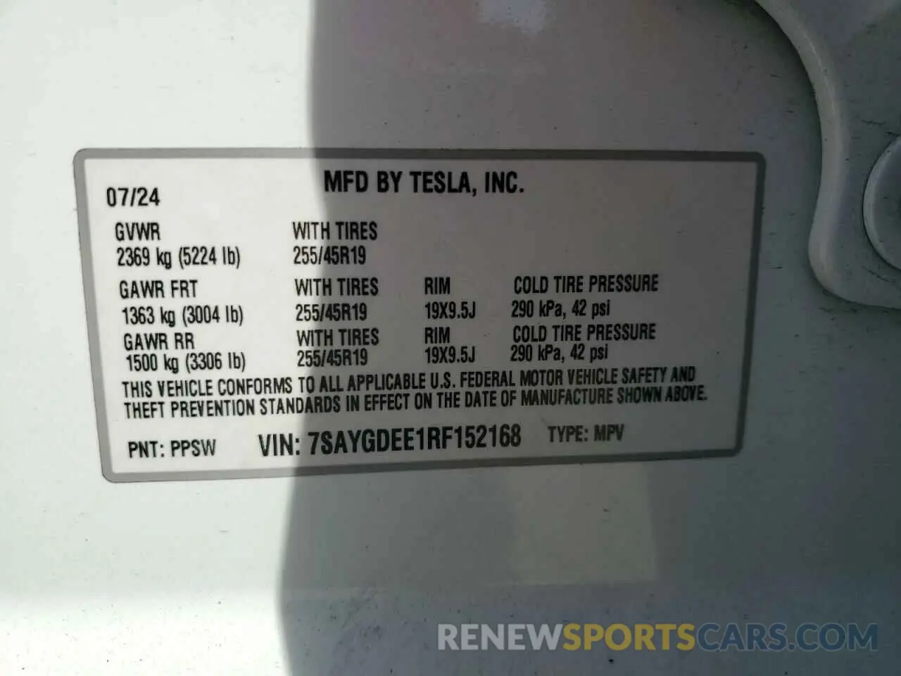 15 Photograph of a damaged car 7SAYGDEE1RF152168 TESLA MODEL Y 2024