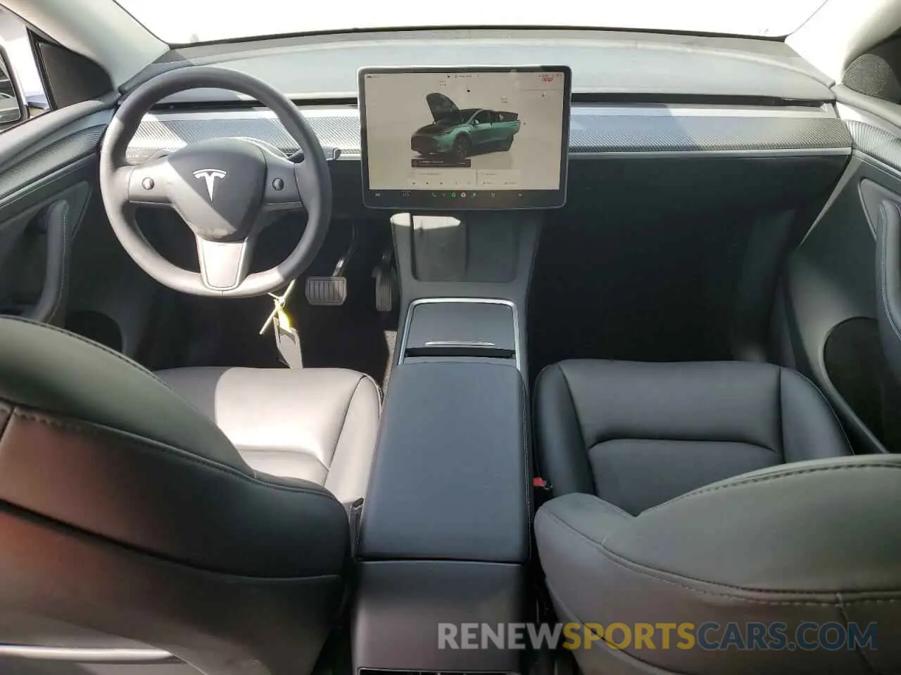 8 Photograph of a damaged car 7SAYGDEE1RF152168 TESLA MODEL Y 2024