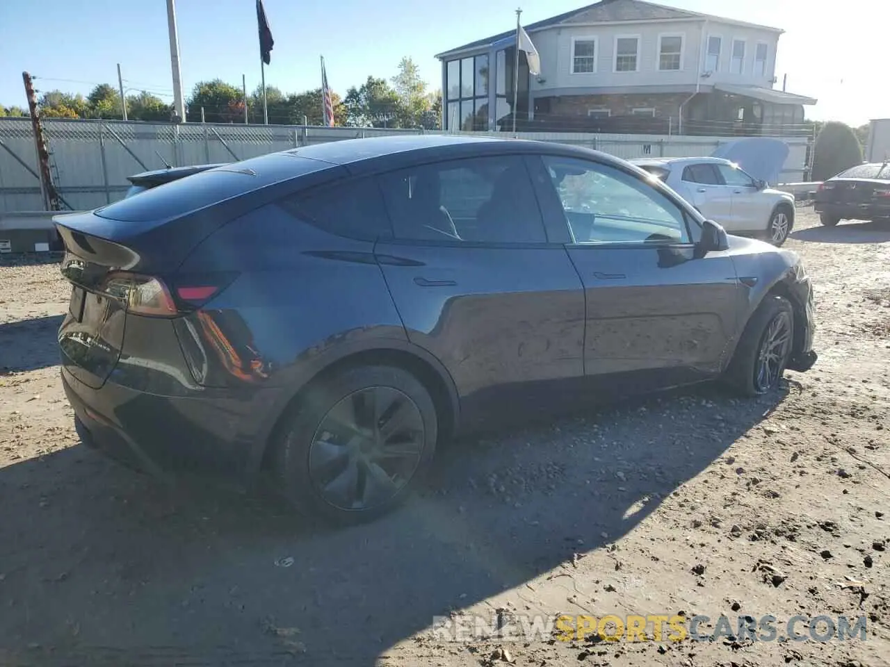 3 Photograph of a damaged car 7SAYGDEE1RF165535 TESLA MODEL Y 2024