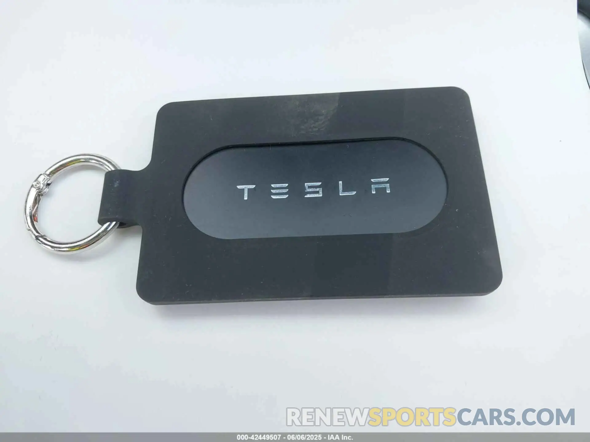 11 Photograph of a damaged car 7SAYGDEE1RF185655 TESLA MODEL Y 2024