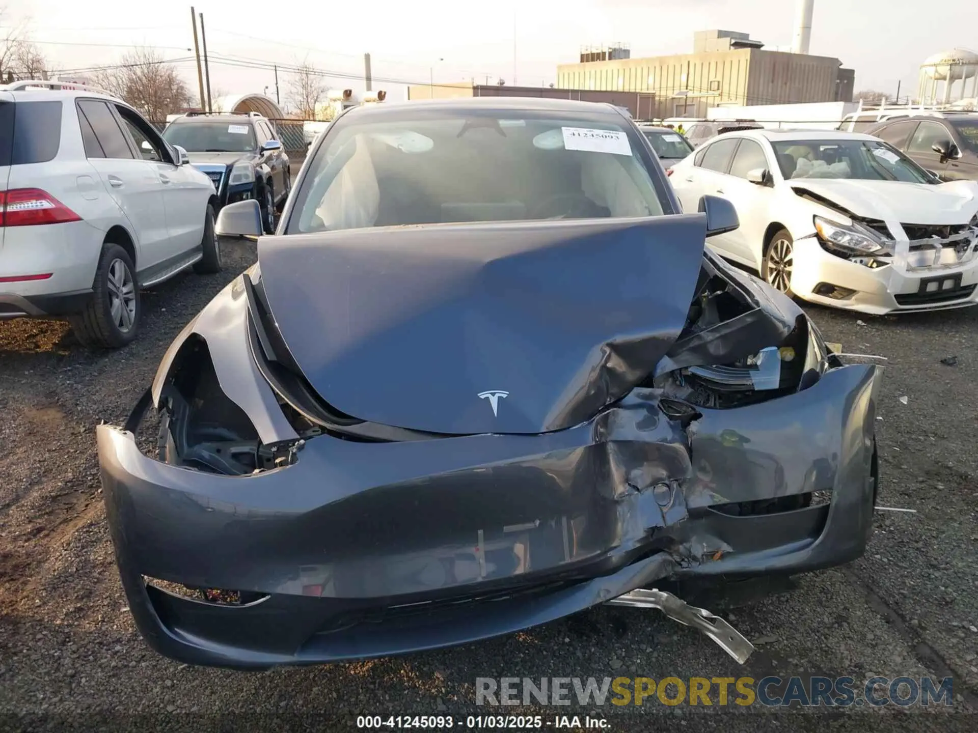 11 Photograph of a damaged car 7SAYGDEE2RA217008 TESLA MODEL Y 2024