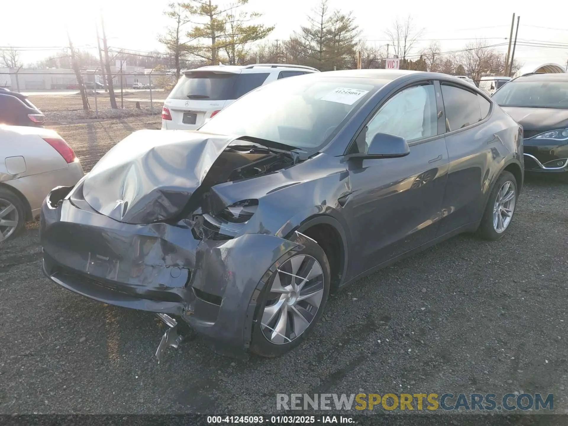 2 Photograph of a damaged car 7SAYGDEE2RA217008 TESLA MODEL Y 2024