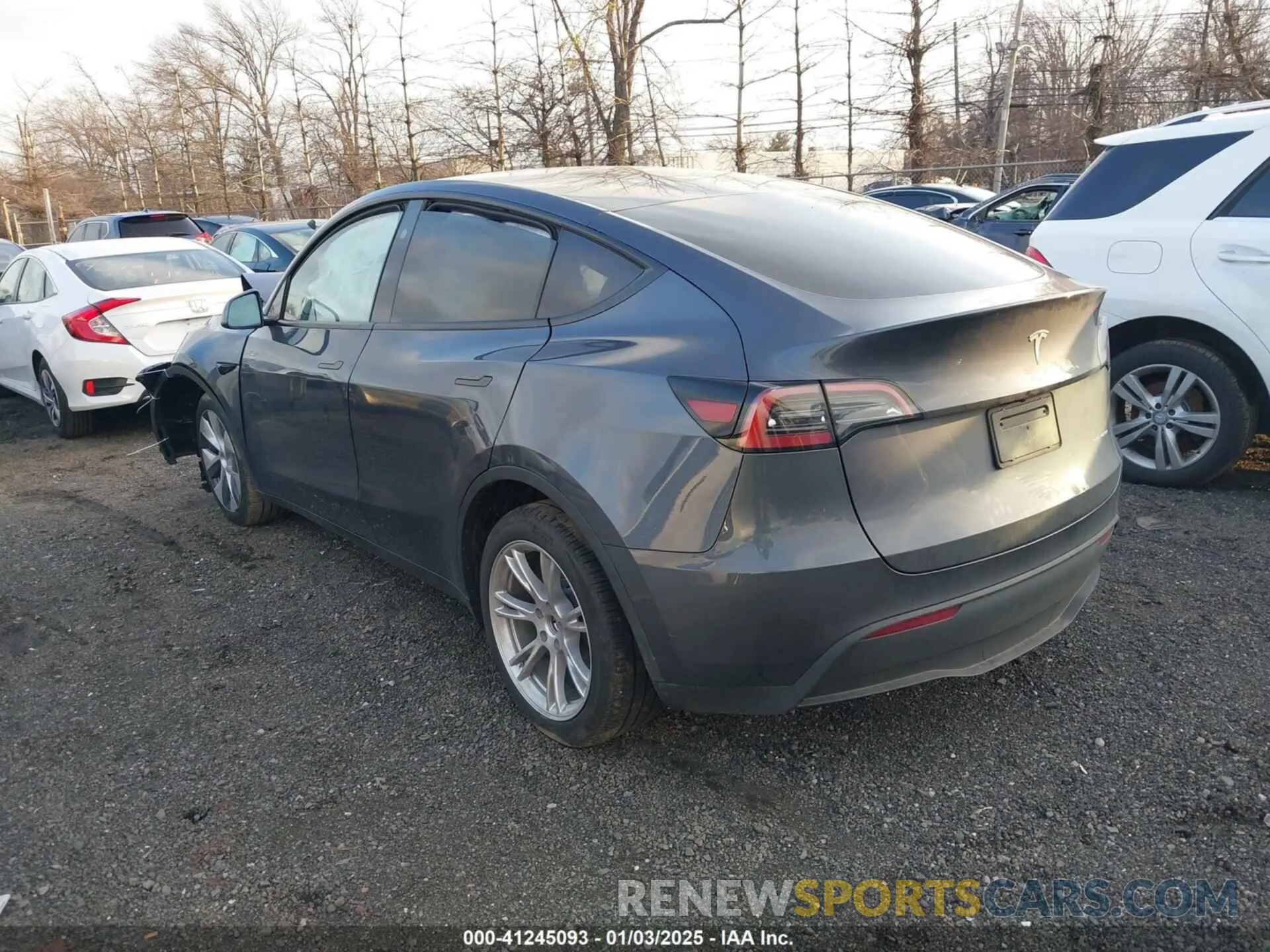 3 Photograph of a damaged car 7SAYGDEE2RA217008 TESLA MODEL Y 2024