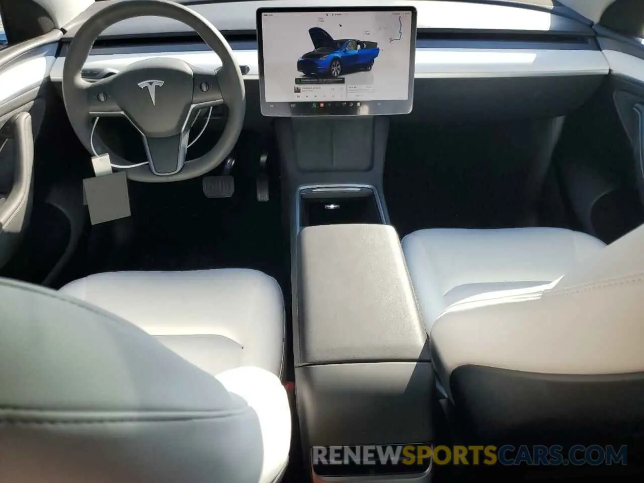 8 Photograph of a damaged car 7SAYGDEE2RA232690 TESLA MODEL Y 2024