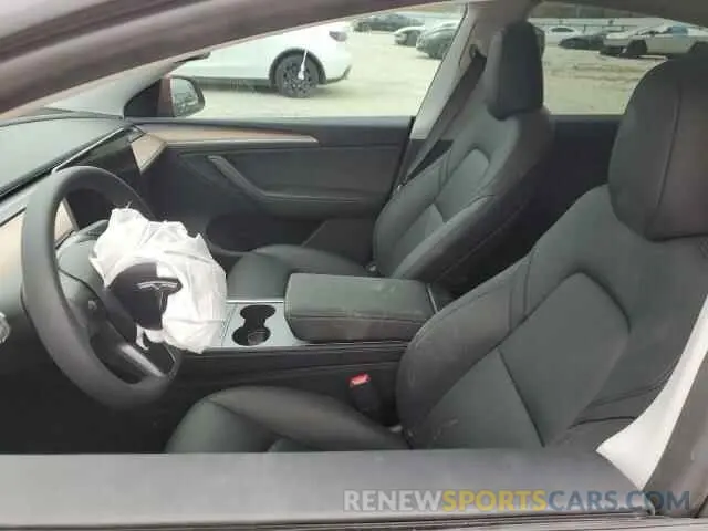 7 Photograph of a damaged car 7SAYGDEE2RA232723 TESLA MODEL Y 2024