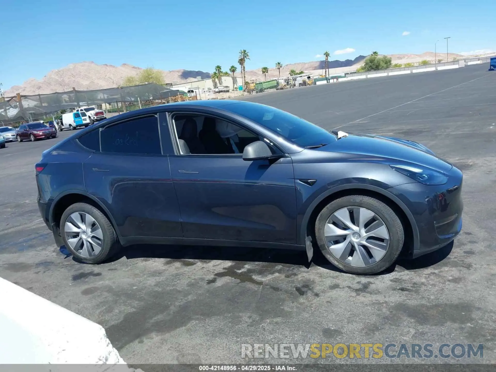 12 Photograph of a damaged car 7SAYGDEE2RA233855 TESLA MODEL Y 2024