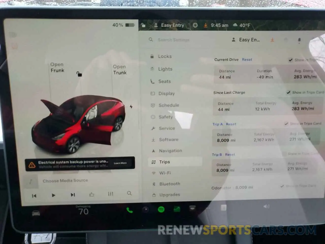 9 Photograph of a damaged car 7SAYGDEE2RA247349 TESLA MODEL Y 2024