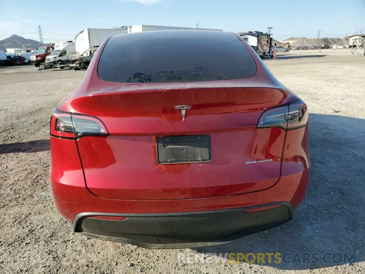 6 Photograph of a damaged car 7SAYGDEE2RA256729 TESLA MODEL Y 2024