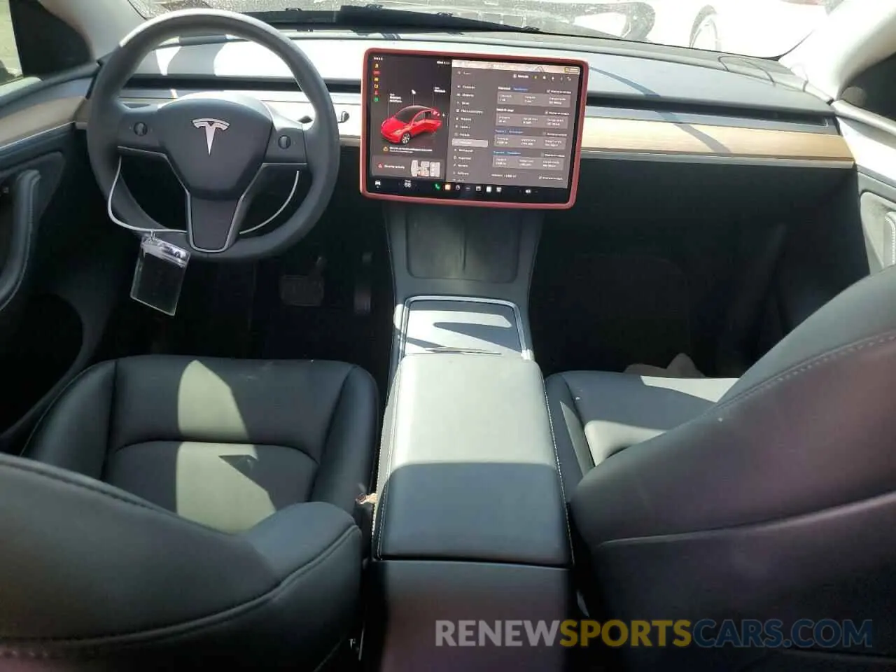8 Photograph of a damaged car 7SAYGDEE2RA256729 TESLA MODEL Y 2024