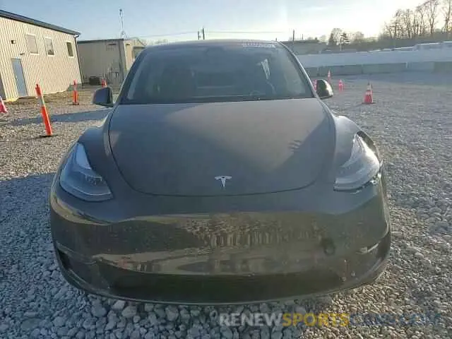 10 Photograph of a damaged car 7SAYGDEE2RA274700 TESLA MODEL Y 2024