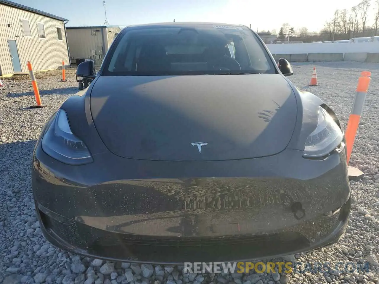 5 Photograph of a damaged car 7SAYGDEE2RA274700 TESLA MODEL Y 2024