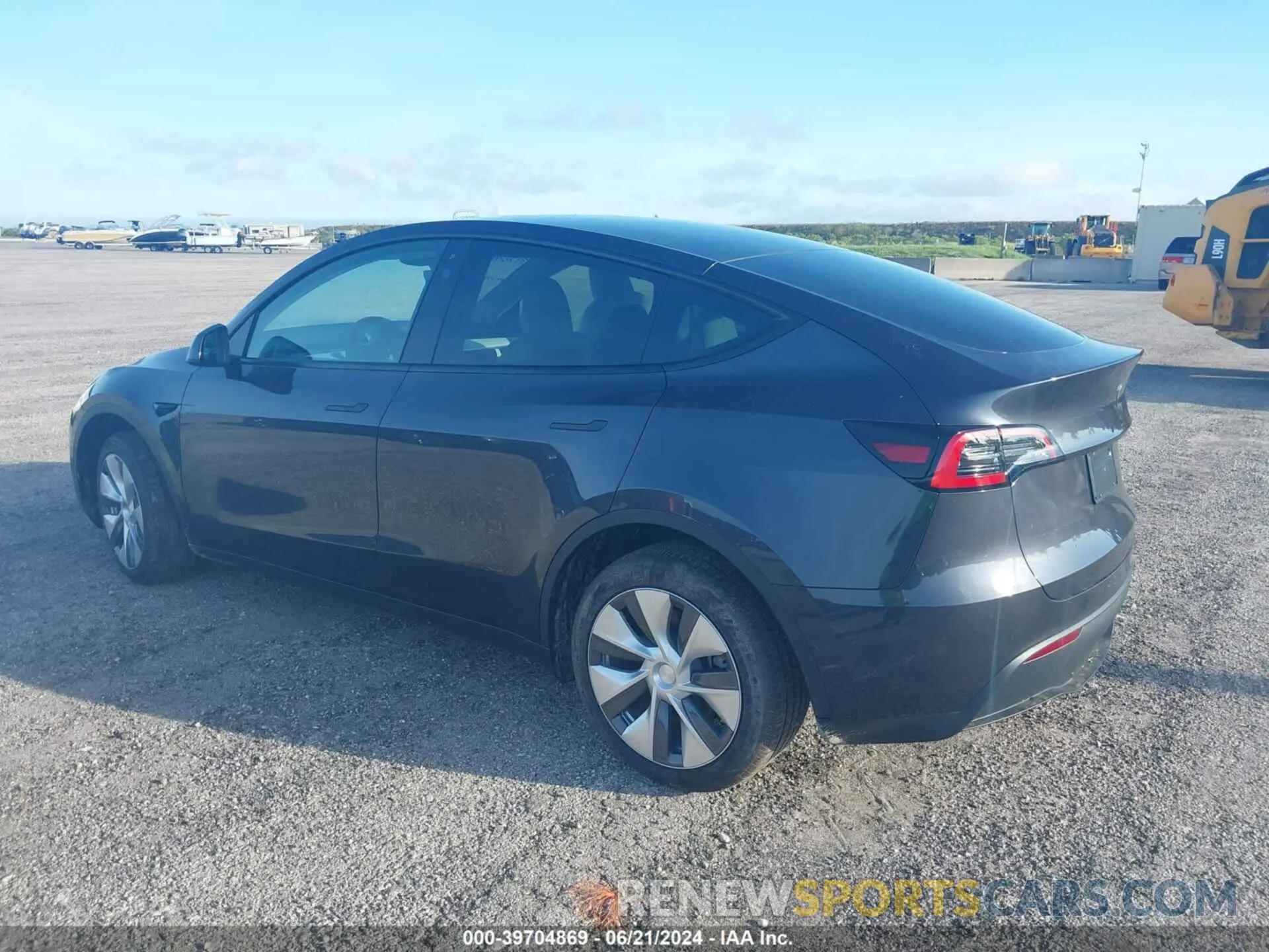 3 Photograph of a damaged car 7SAYGDEE2RA287995 TESLA MODEL Y 2024