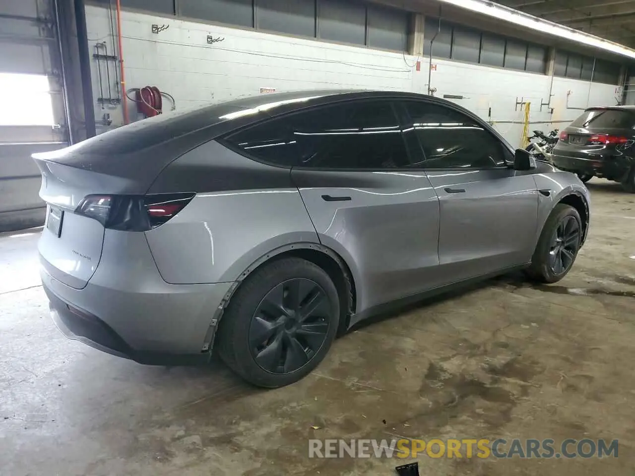 3 Photograph of a damaged car 7SAYGDEE2RA299824 TESLA MODEL Y 2024