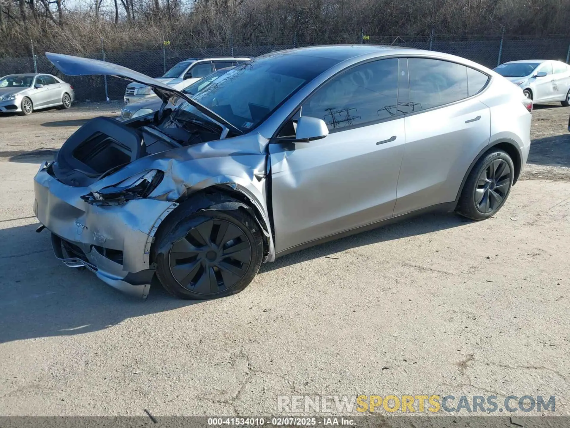 2 Photograph of a damaged car 7SAYGDEE2RA311261 TESLA MODEL Y 2024