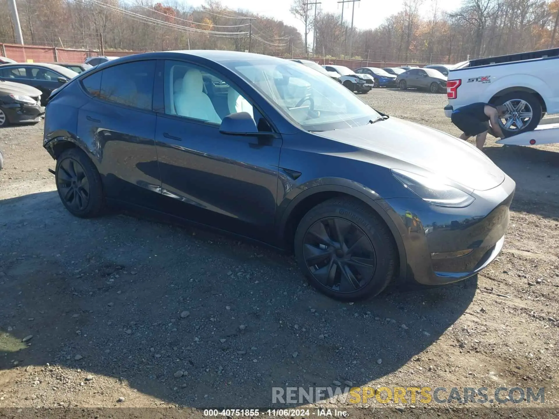 1 Photograph of a damaged car 7SAYGDEE2RA328898 TESLA MODEL Y 2024