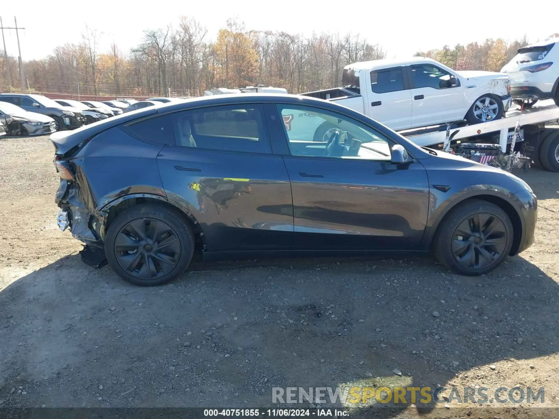 13 Photograph of a damaged car 7SAYGDEE2RA328898 TESLA MODEL Y 2024