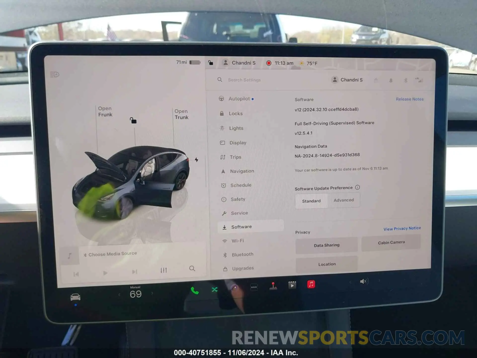 18 Photograph of a damaged car 7SAYGDEE2RA328898 TESLA MODEL Y 2024