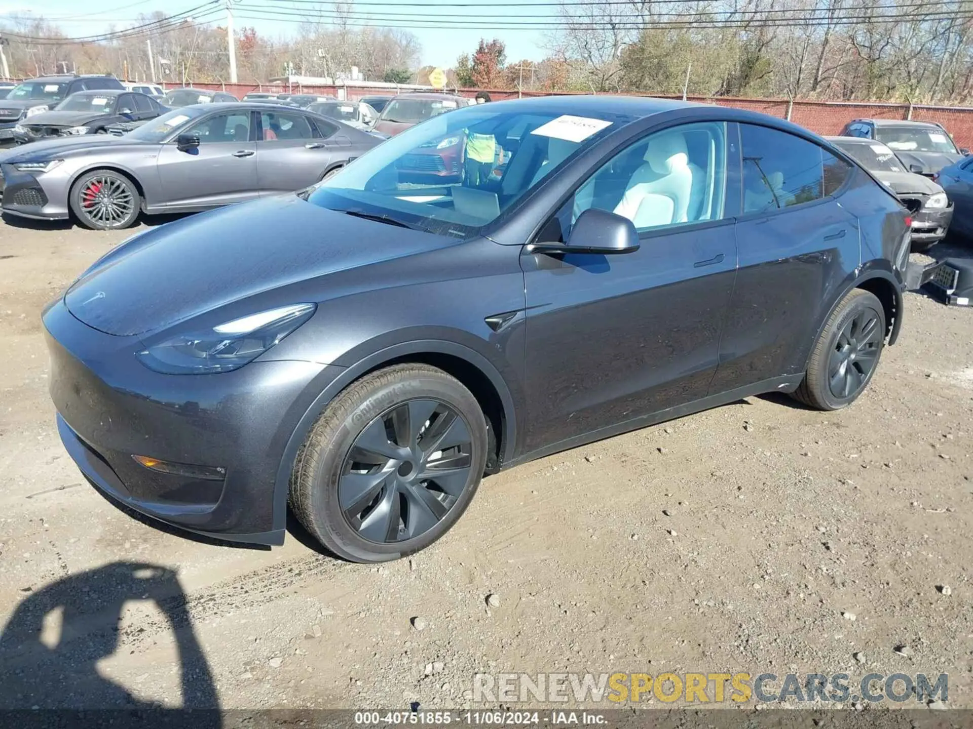 2 Photograph of a damaged car 7SAYGDEE2RA328898 TESLA MODEL Y 2024