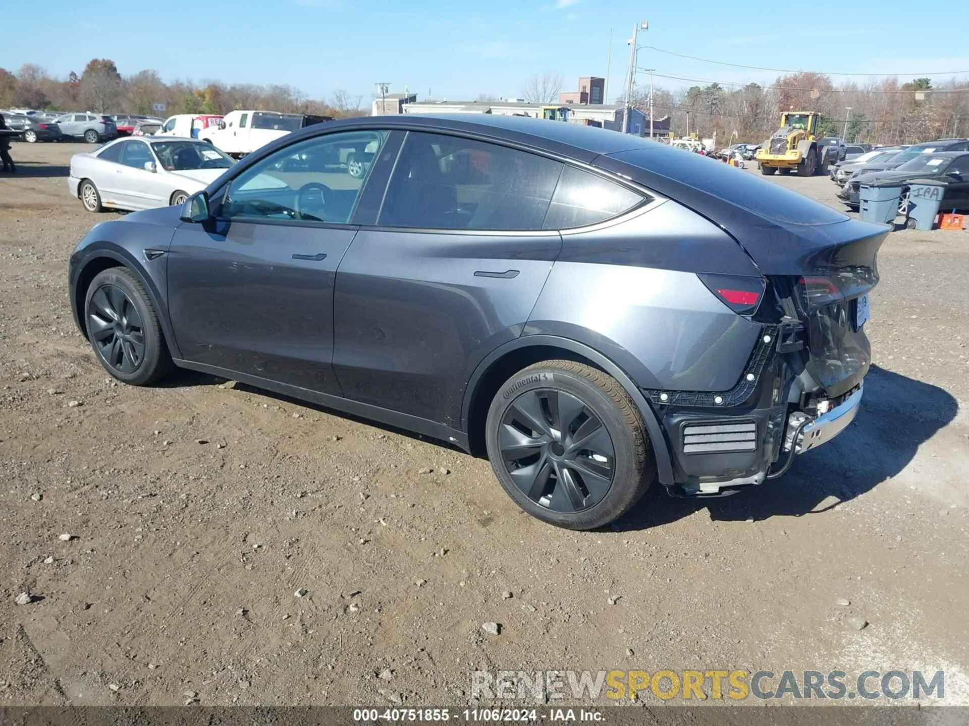 3 Photograph of a damaged car 7SAYGDEE2RA328898 TESLA MODEL Y 2024