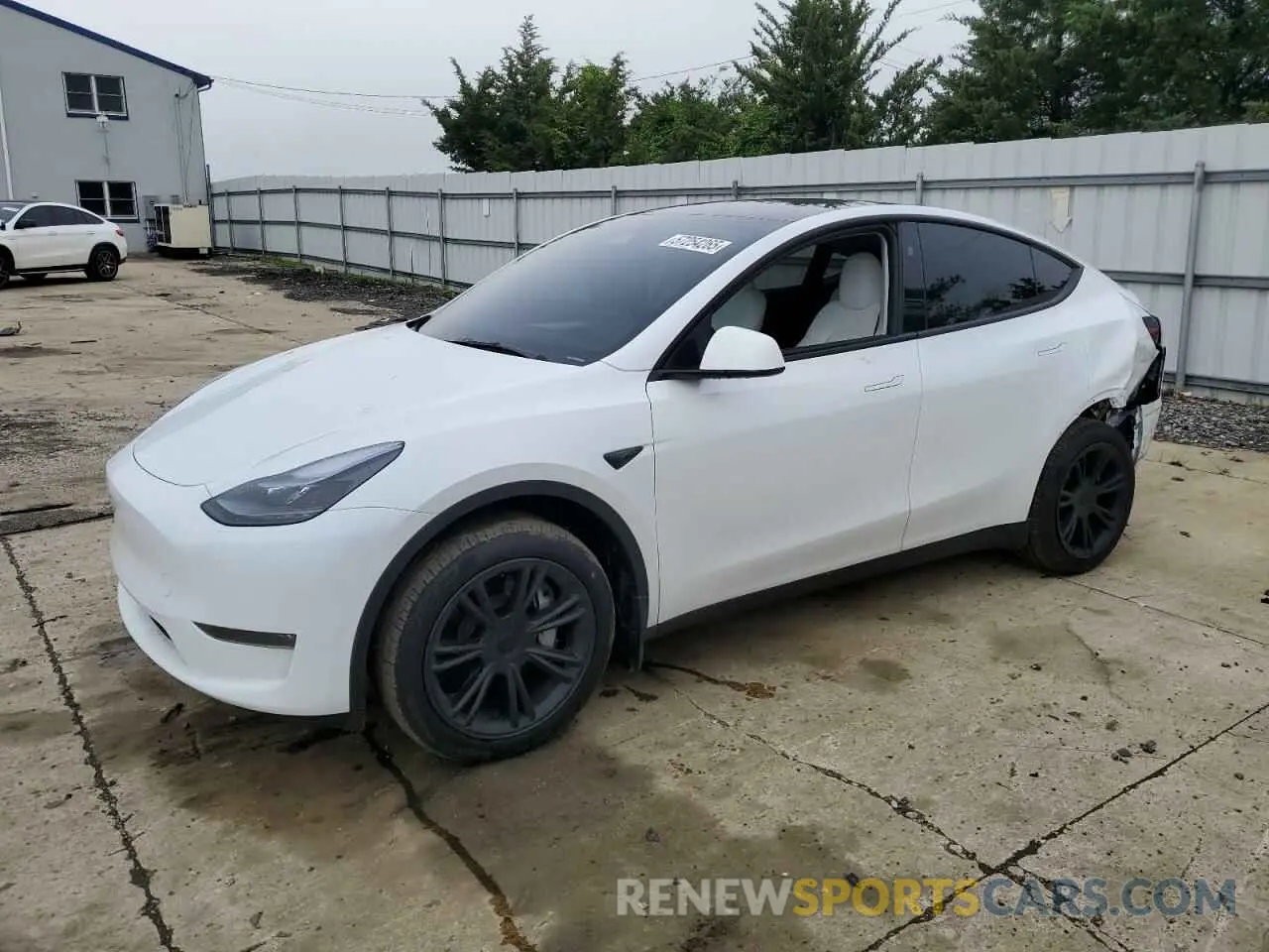 1 Photograph of a damaged car 7SAYGDEE2RA329081 TESLA MODEL Y 2024